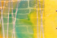 Glas-Die-Mauer-in-gelb